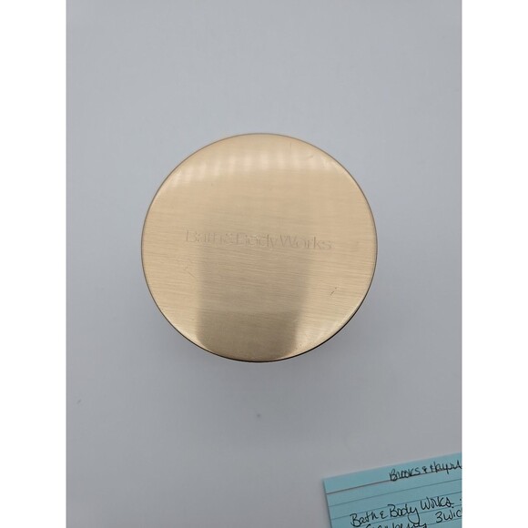 Bath & Body Works 3-Wick Scented Candle in Frosted Cranberry 14.5 oz - Picture 5 of 10